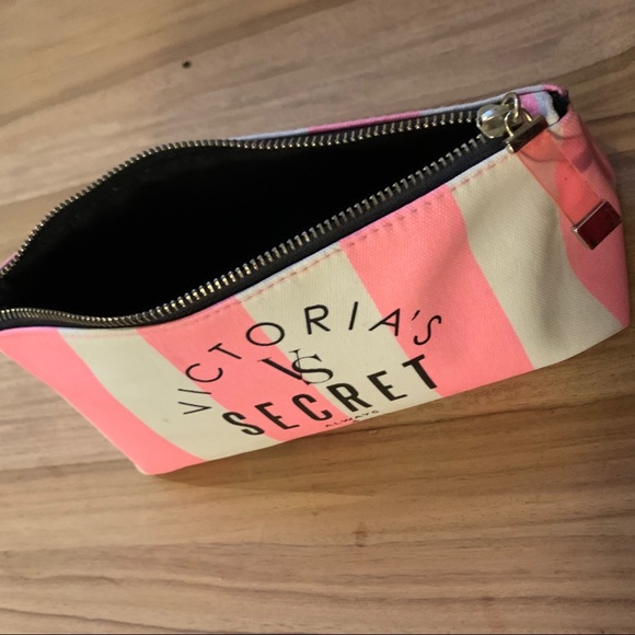 Victoria Secret makeup pouch - Picture 3 of 3
